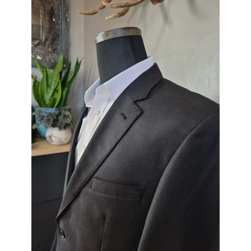 Jos A Bank Mens Tailored Fit Sports Coat 42L Charcoal Gray Wool 2 Button Blazer